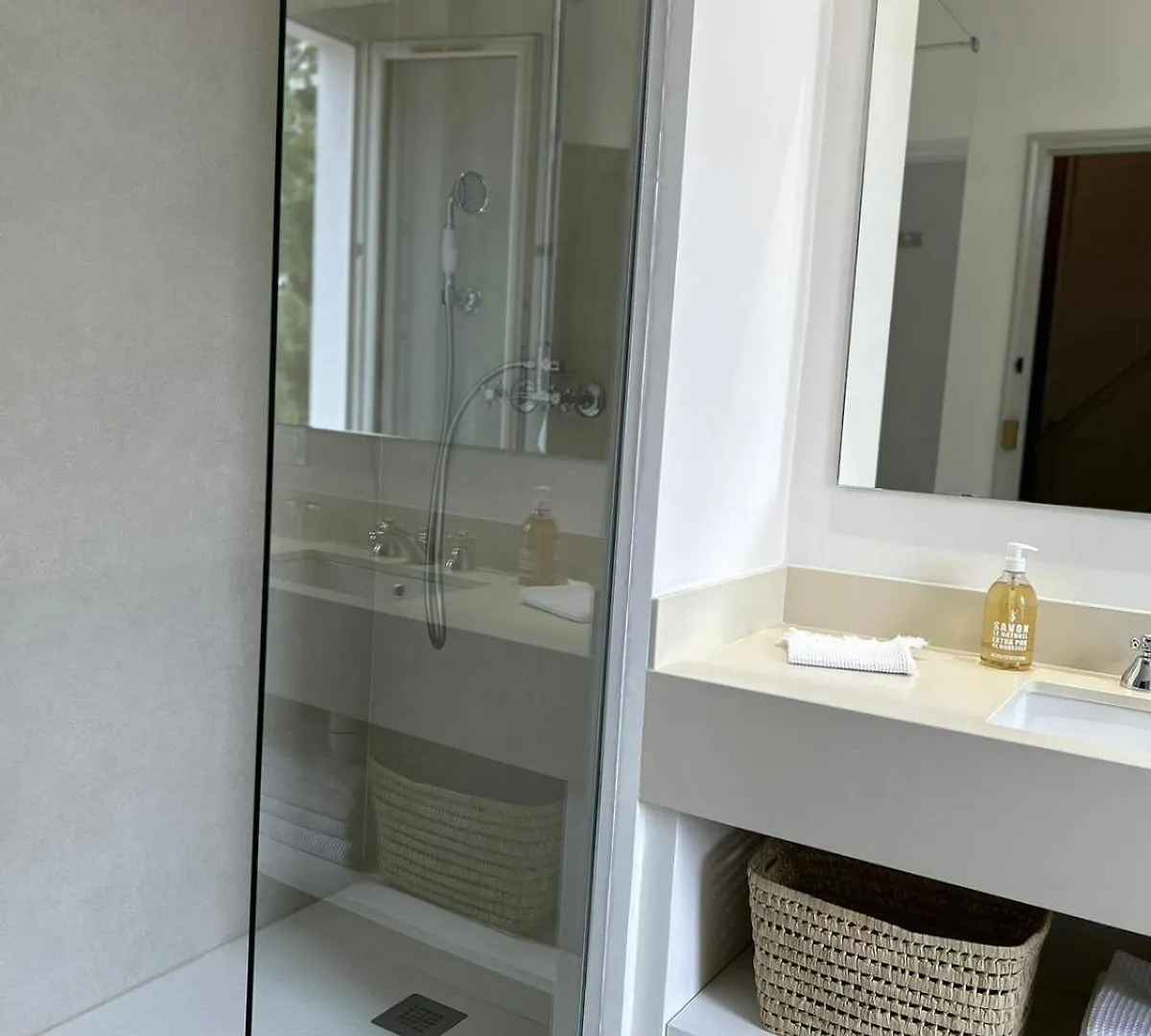Maison D'Hotes La Bastide De Patou, Suite De 2 A 6 Personnes Μασσαλία
